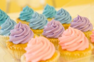 cupcakes-2285209_640
